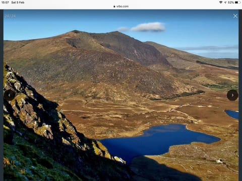 Conor Pass range , Jerrys Cottage in the distance 