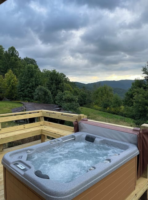 2-3 person hot tub 