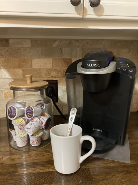 Stocked kitchen includes a Keurig with pods AND a programmable coffee maker.