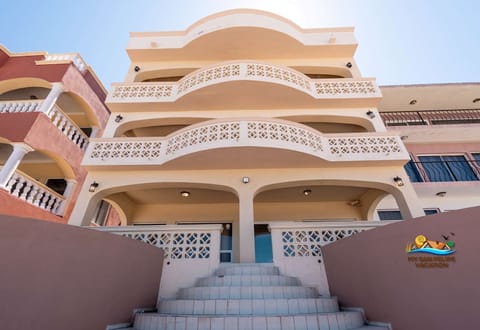 Las Palmas Condo 2 in Las Palmas San Felipe airbnb - building