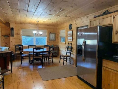 Main floor kitchen and dining area