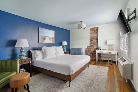 Welcome to your Downtown Charleston Rental! 