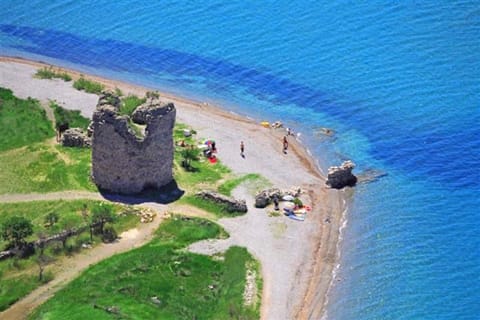 Večka kula beach