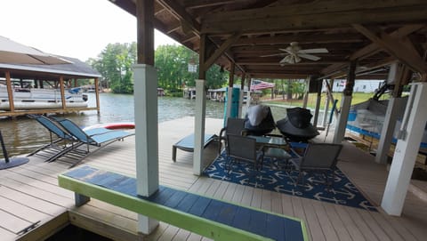 Plenty of room for activity on the dock. Party pad and blue mat keep kids busy!
