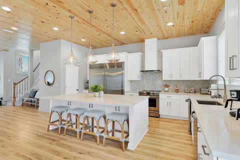 Extensive countertops are perfect for cooking meals for large families!