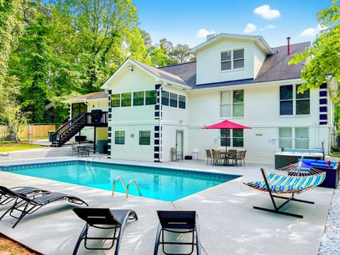Enjoy a nice cool plunge in our large private over-sized seasonal pool (May-Sep)
