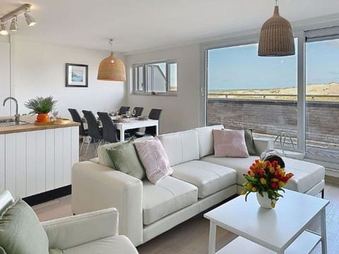 Furniture, Interior Design, Couch, Flooring, Floor, Wood, Ceiling, Room, Table, Living Room