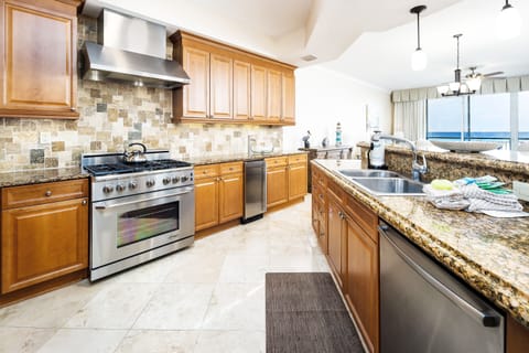 Kitchen -
Bella Riva Resort, Okaloosa Island, Fort Walton Beach, FL Vacation Rentals