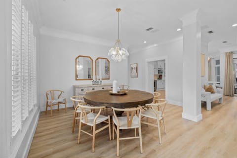 Dining room with seating for 10