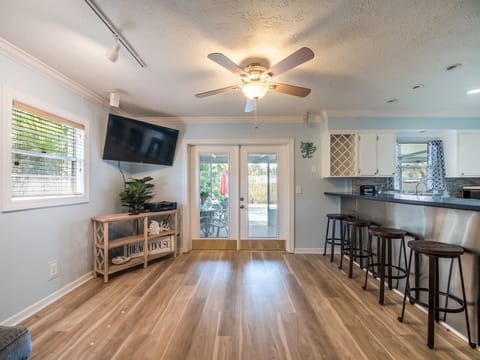 Direct patio access - walk straight to the pool and lanai