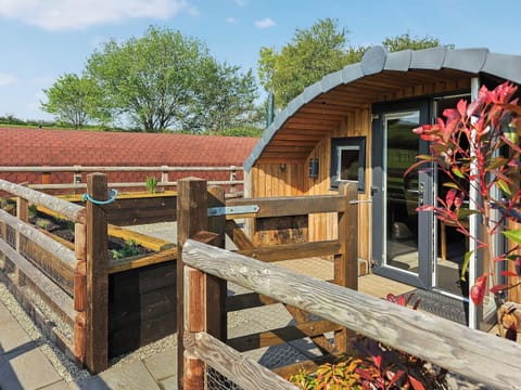 Outdoor area | Glamping Pod 1 - The Smithy, Newton Abbot