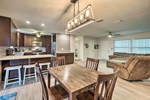 Dining Area & Fully Equipped Kitchen