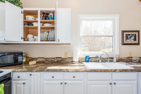 Fully outfitted kitchen