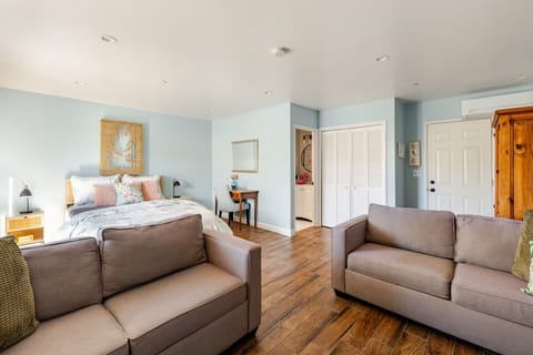 Studio guesthouse.