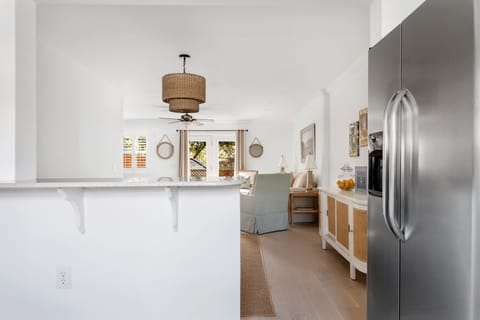 Five Minutes To Beach | Harbor Breeze