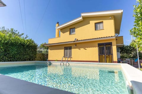 Holiday Home Swimming Pool