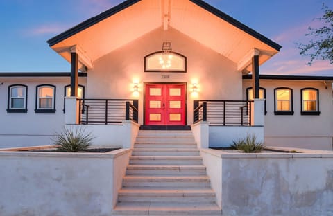 Welcome to your TX Retreat!