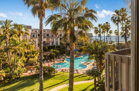 Beautiful views of the ocean and pool area