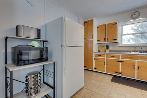 Kitchen | 1st Floor | Well-Equipped