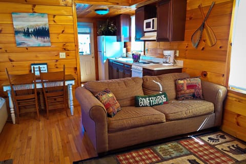 Comfy, cozy cabin