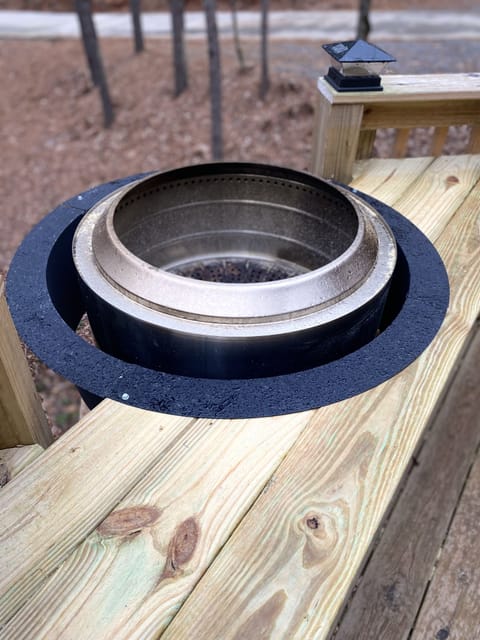 Solo smokeless fire pit