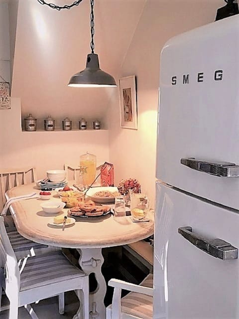 Upcycled antique table and chairs seats eight