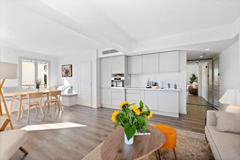 Living room, kitchen and dining area