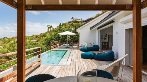 Outdoor Dining Area