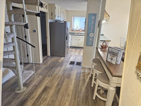 Lakehouse with Game Room, Direct Water Access, and Kayaks Included! House in Indiana