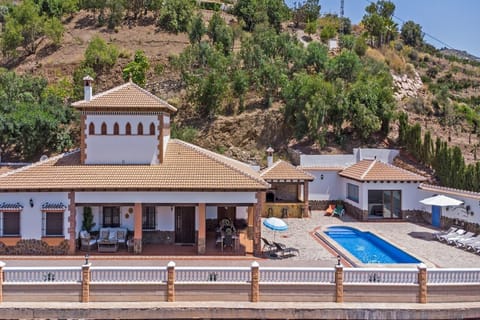 Bonita villa con piscina privada y Jacuzzi AX-2S - 1
