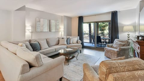 Updated 202 Ocean One - So Comfortable