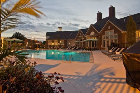 Our community clubhouse with pool and fitness center...yours to enjoy as our guest! :)