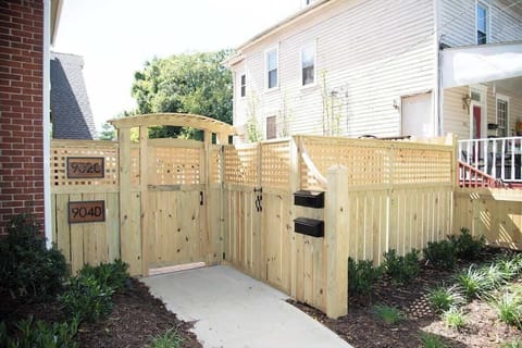 Side gate into the yard