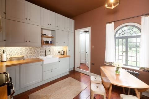 East Pepperpot Lodge - kitchen/dining room