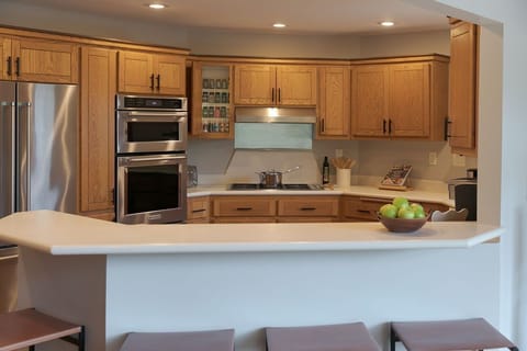 Gather around the kitchen island. 