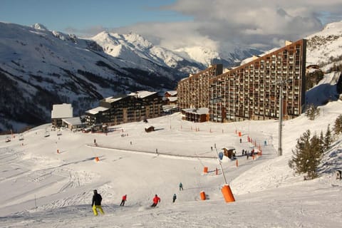 Snow and ski sports