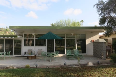 View of back of house that faces the common area