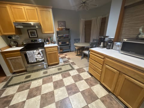 Kitchen/Breakfast nook