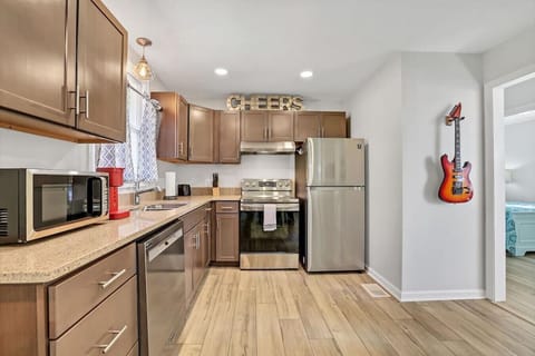 Fully stocked kitchen with Keurig coffee maker,blender, mixer, pots and pans