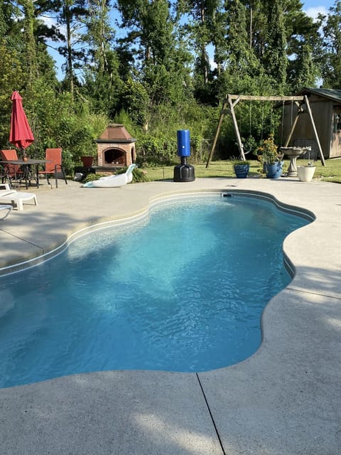 Sutton Getaway with the perfect back yard for a peaceful retreat!
