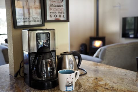 Coffee or Tea? Time to relax.
