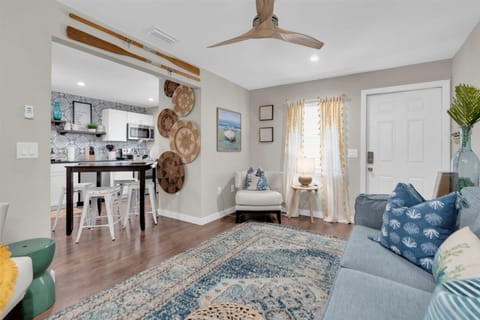 LIVING/DINING/KITCHEN