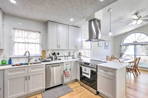 Fully Equipped Kitchen | Cooking Basics | Dishware & Flatware