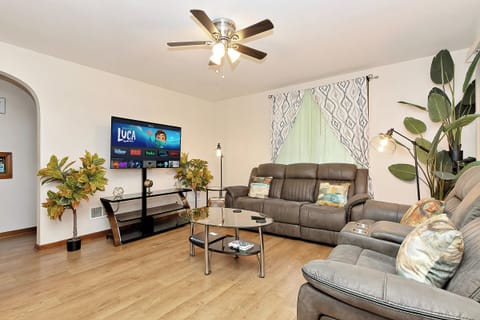55" Toshiba mart TV with Amazon Prime and Netflix