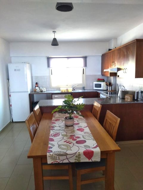 Full sized dining table, all crockery provided