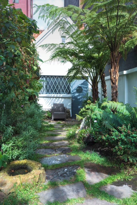 Welcoming garden