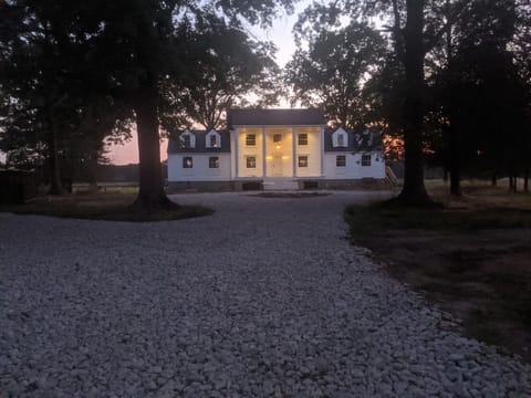 Thunderstick Lodge - 153 acre waterfront 
estate on Taylor's Island. 