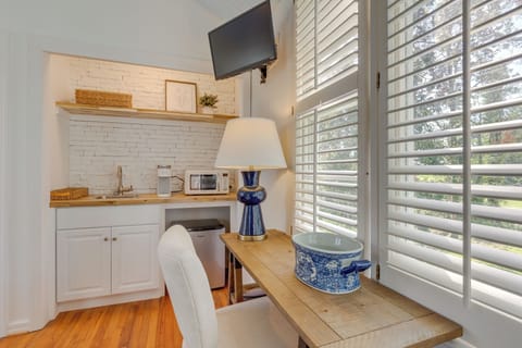 Bedroom 3 (Cottage) | Laptop-Friendly Space | Kitchenette