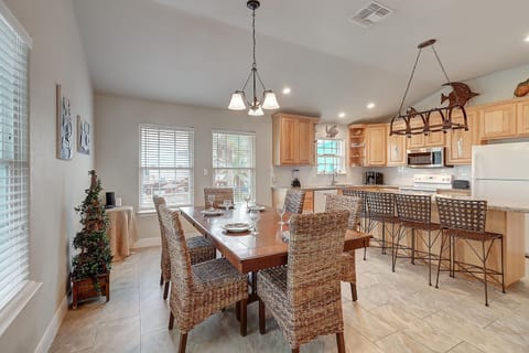 Dining and Additional bar seating - Modern dining space with stylish coastal décor