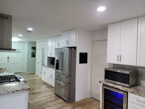 Large Kitchen 